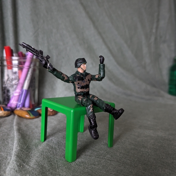 World Peacekeepers Soldier Figure Camo Articulated Military Toy Adventure Helmet - Picture 3 of 12